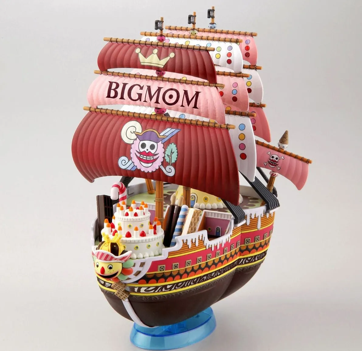 Online Game Collectible Item Bandai One Piece Grand Ship Collection #13 Queen Mama Chanter Model Kit