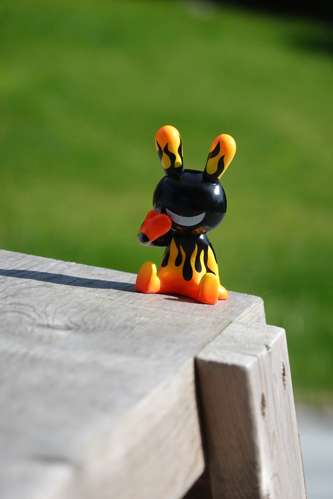 Showpiece Item Artist BLACK RABBiT Figure 6 Pieces Set (In-stock)