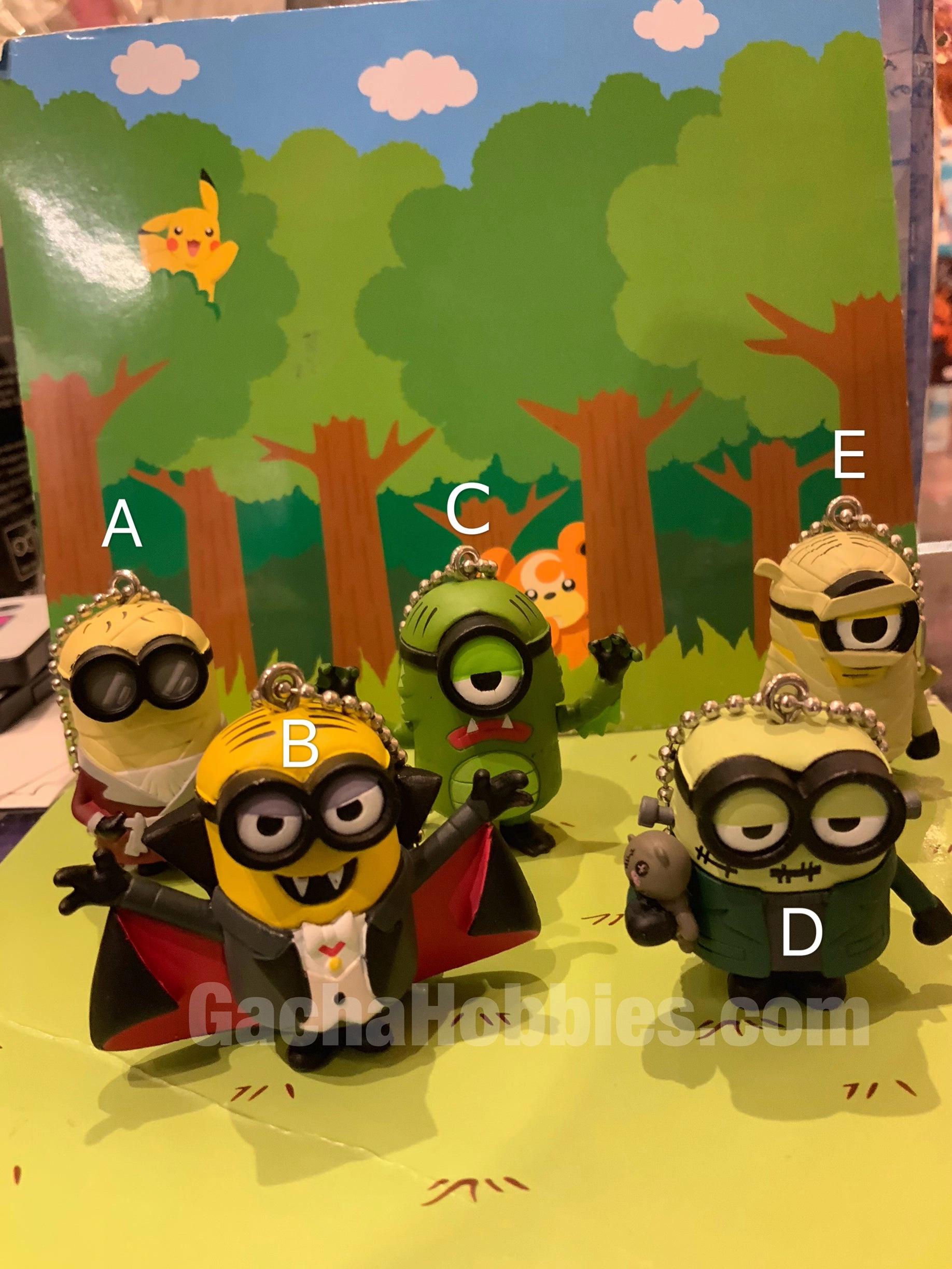 Vinyl Showcase Gashapon Minions Keychain Set Halloween Ver. (In Stock)