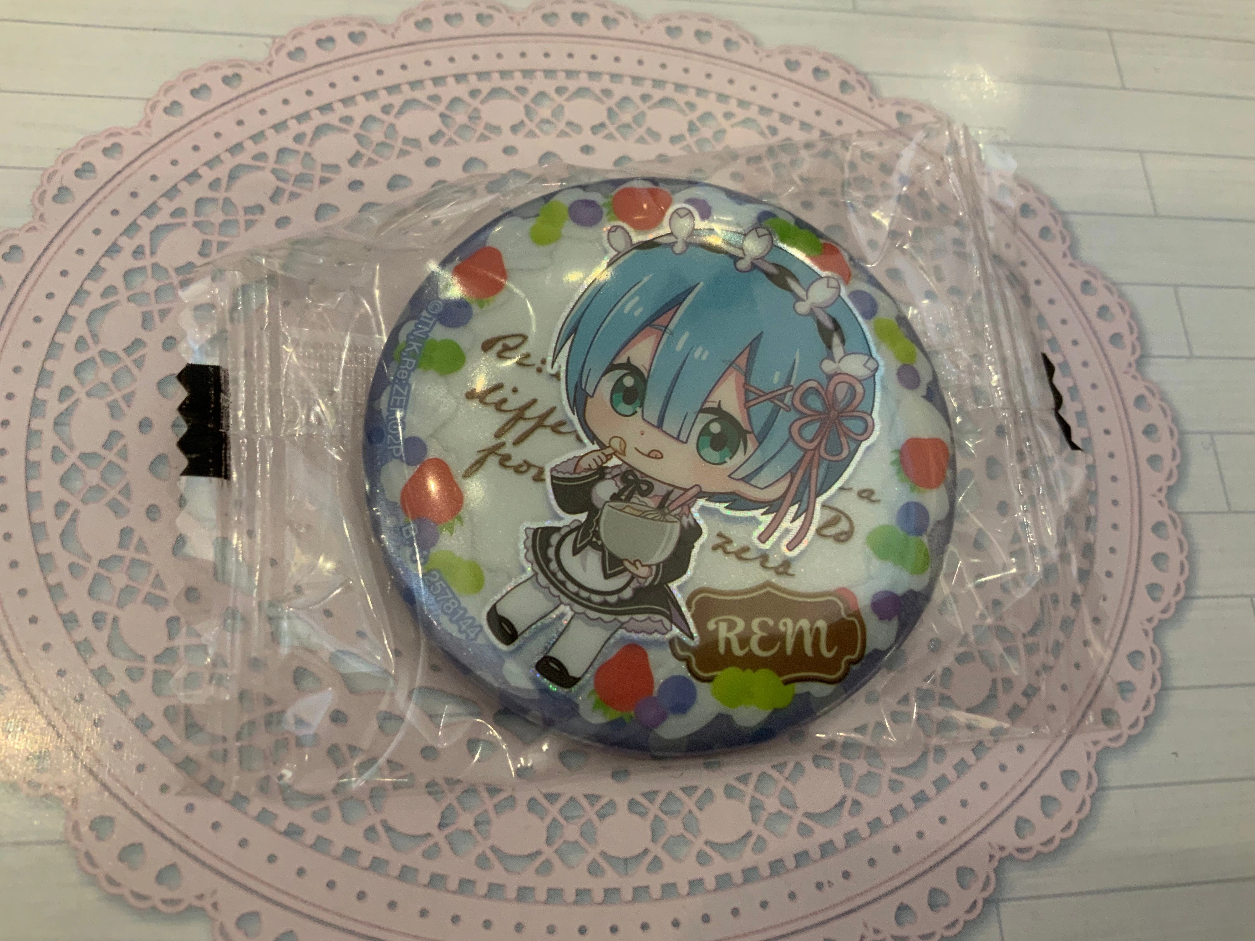 Limited Object Re:Zero Life In a Different World From Zero Ram & Rem Summer Winter Badge Pin 8 Pieces Set (In-stock)
