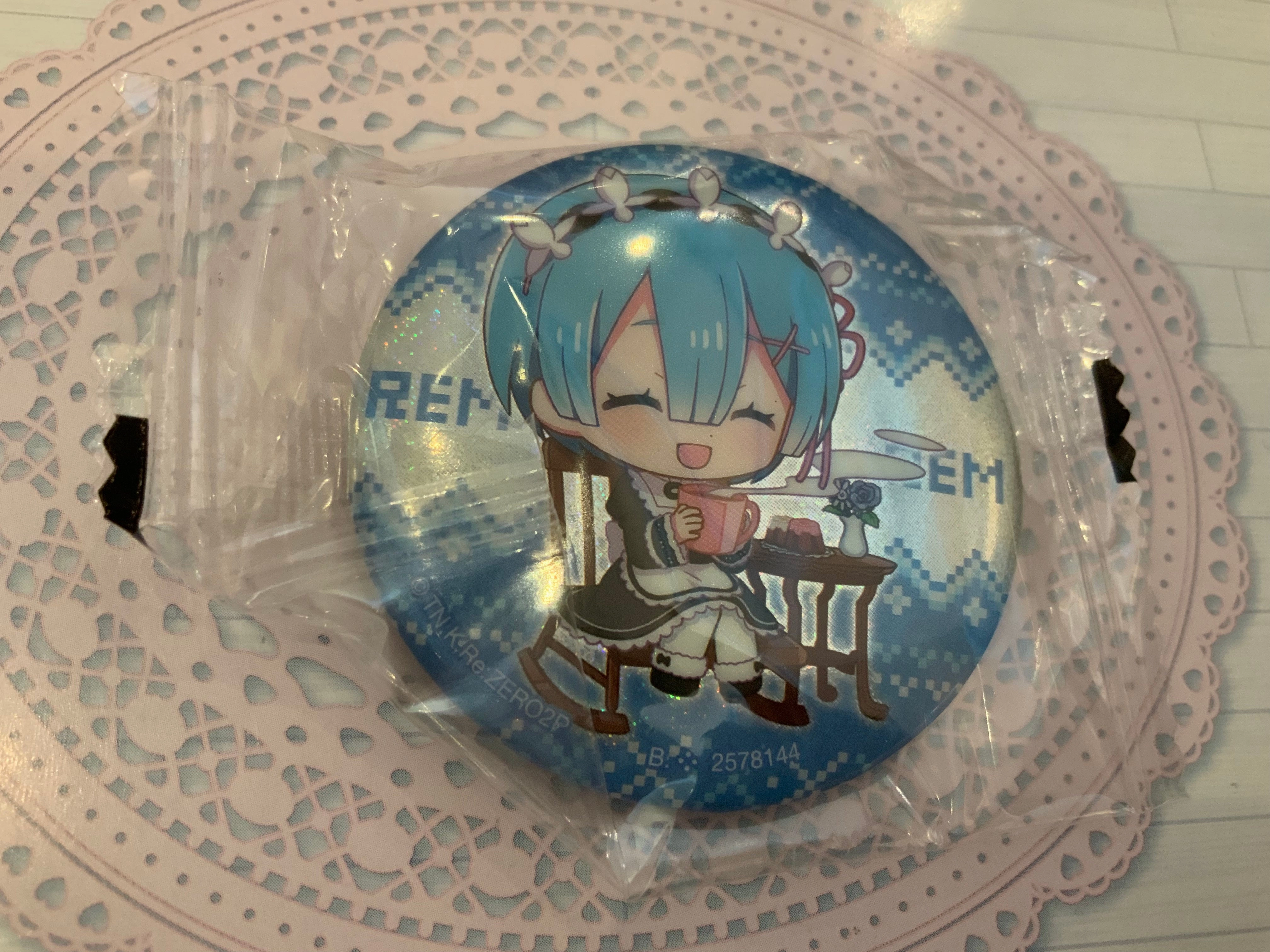 Fantasy Toy Re:Zero Life In a Different World From Zero Ram & Rem Summer Winter Badge Pin 8 Pieces Set (In-stock)