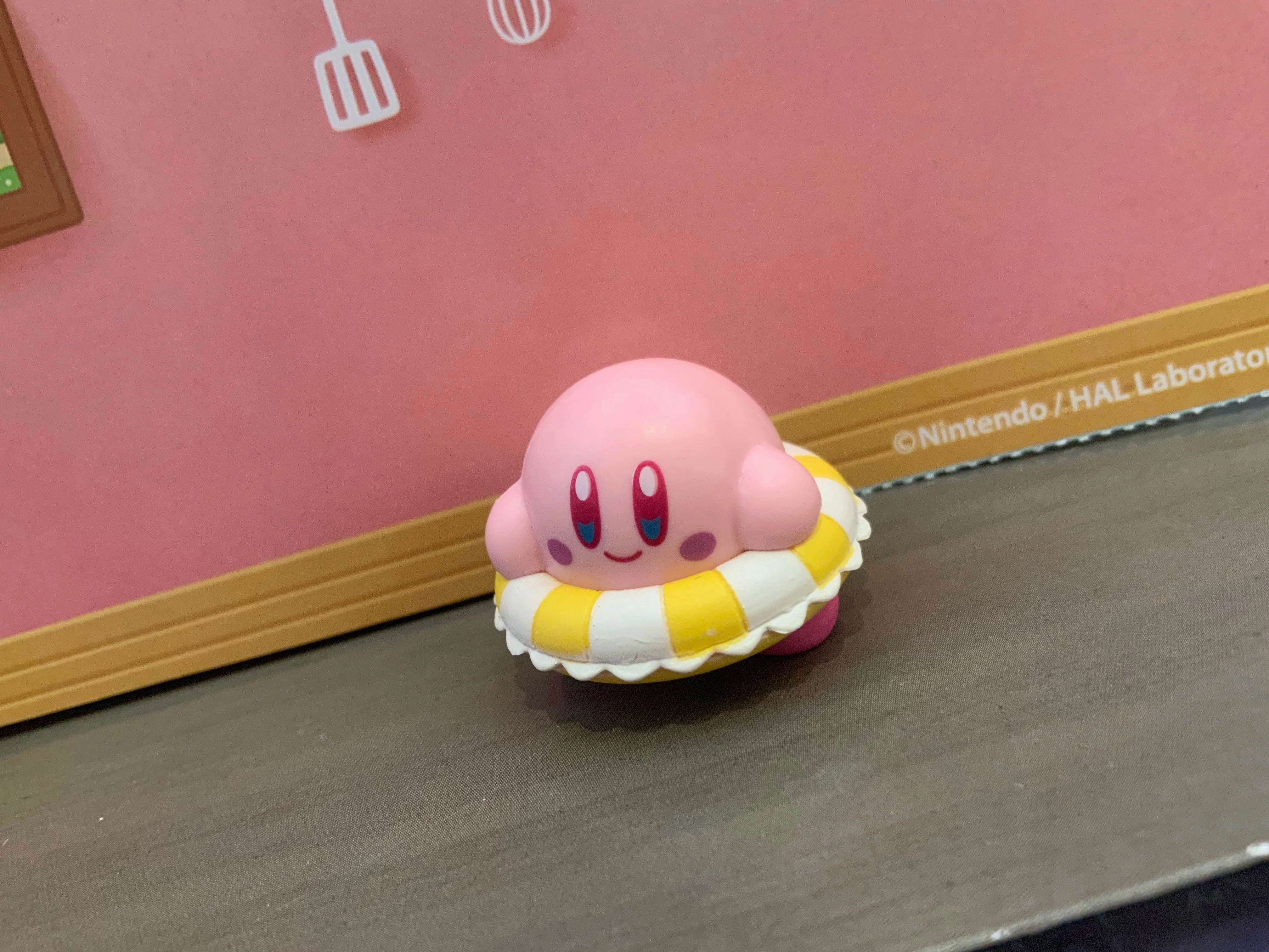 Assembly Required Disney Character Kirby Muteki Suteki Closet Mini Figure Vol.2 5 Pieces Set (In-stock)