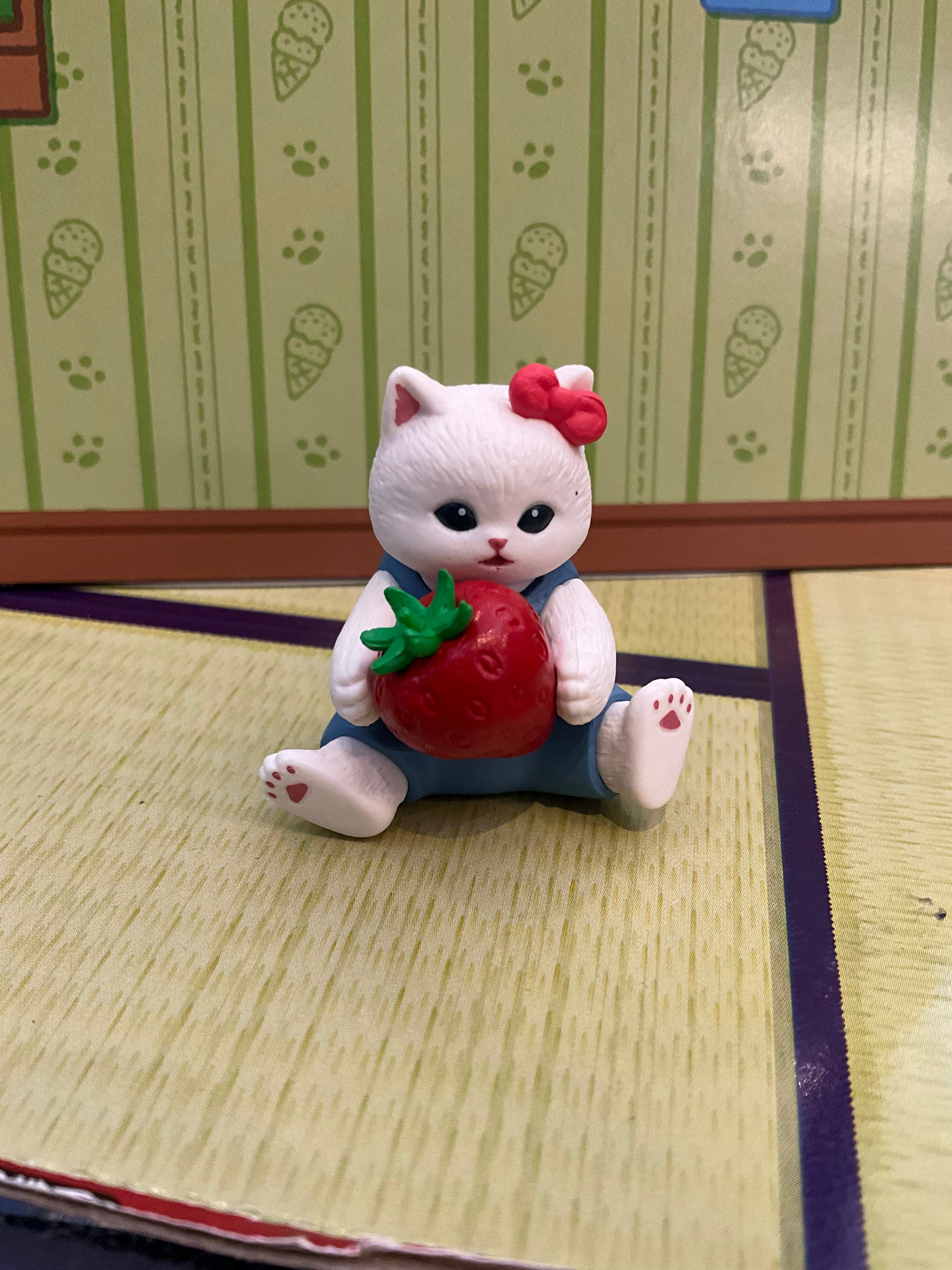 Mofusand x Sanrio Character Fruits Small Figure 5 Pieces Set (In-stock) Flying Pose