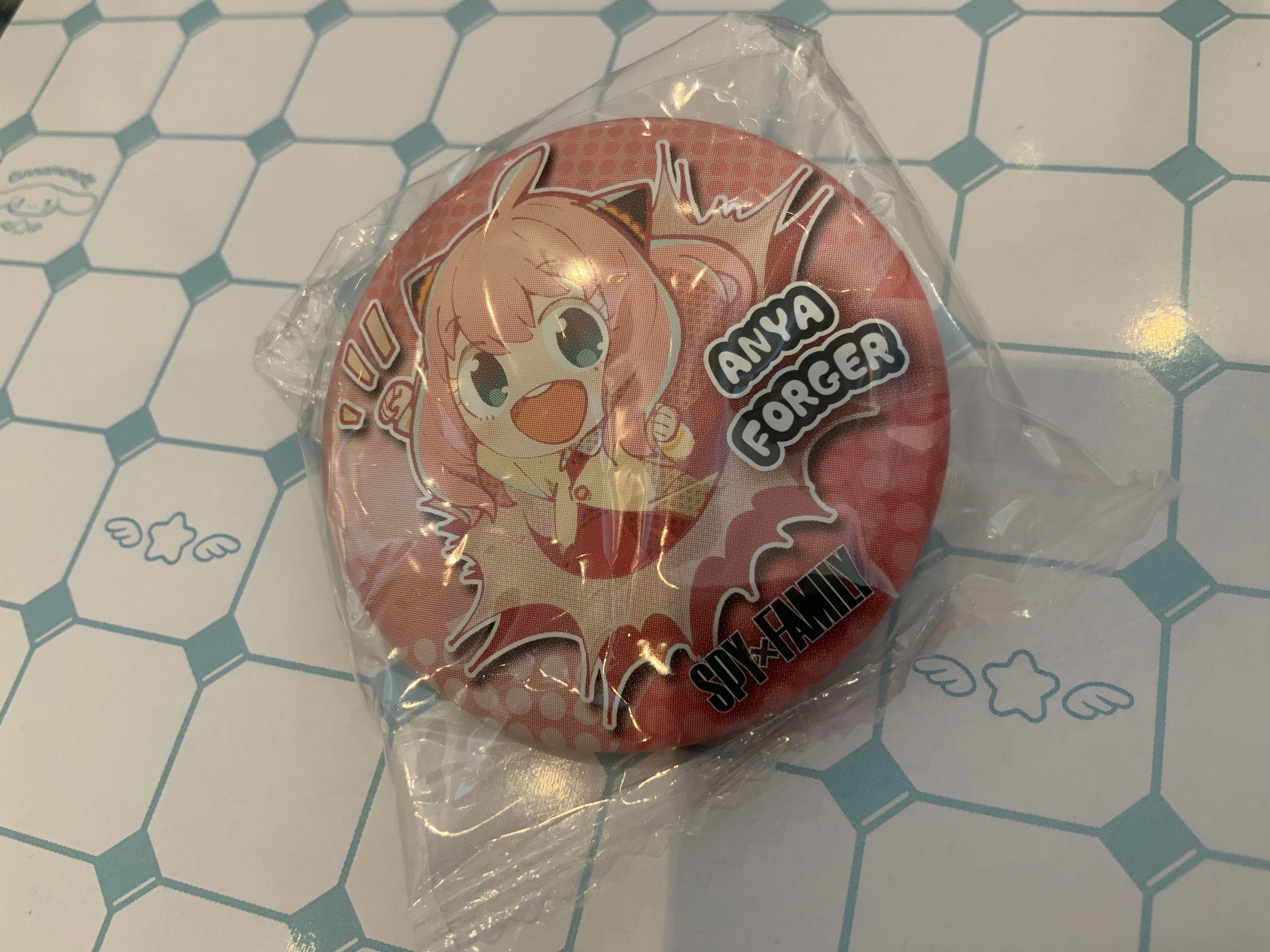 Amateur Hobby Gallery Worthy Spy x Family Balloon POP Character Pin Badge 8 Pieces Set (In-stock)