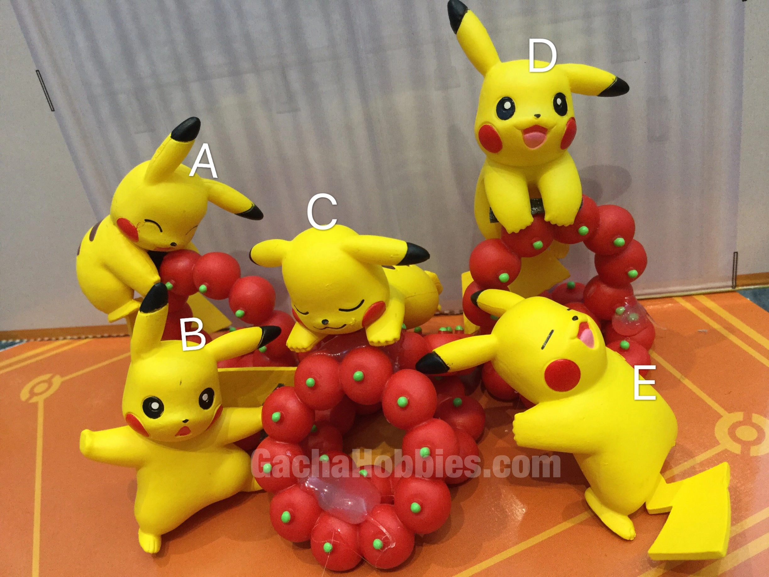 Pokemon Holiday Pikachu Figure Set 5 Pieces (In-stock) Niche Interest Character Creation