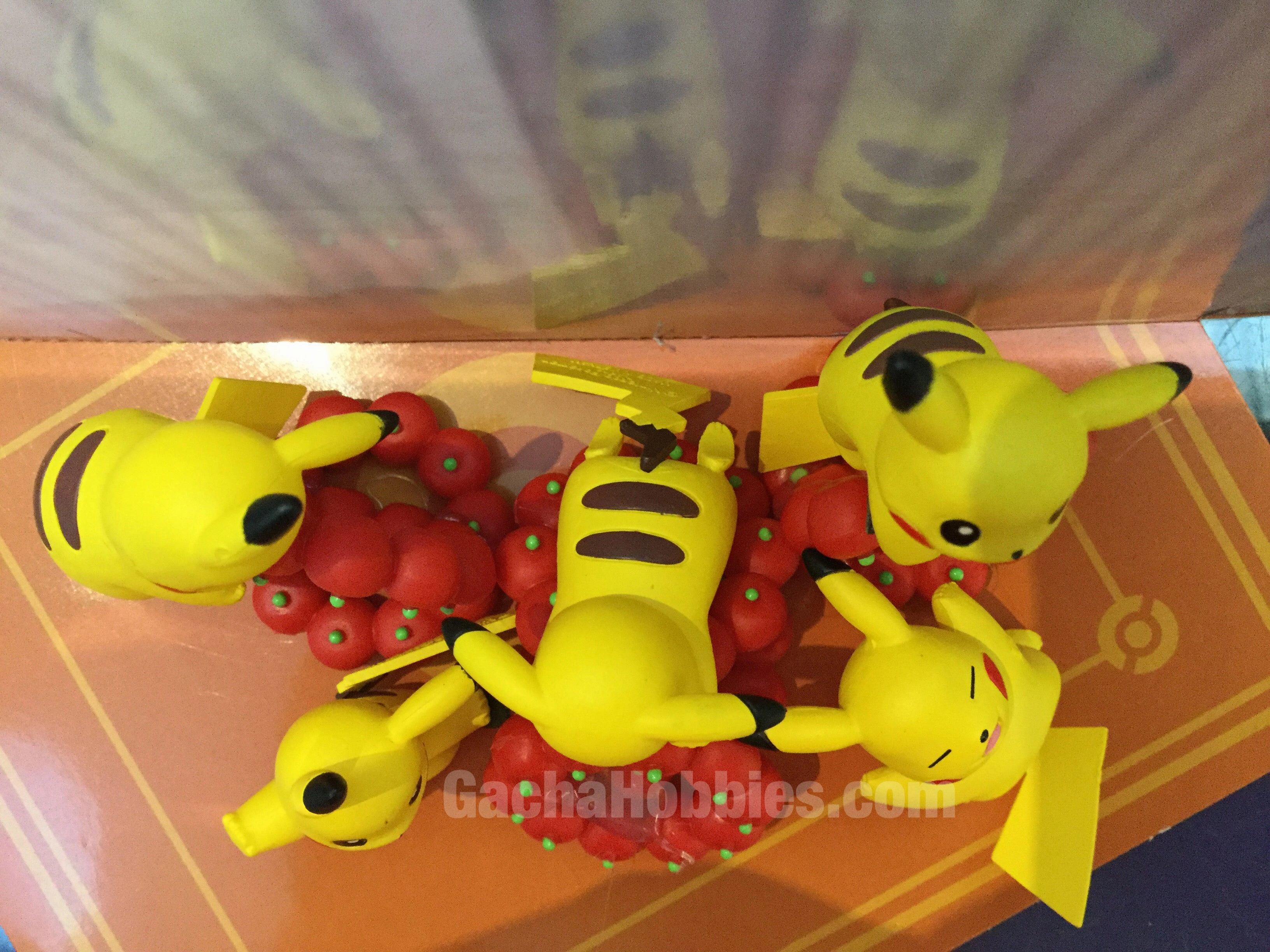 Pokemon Holiday Pikachu Figure Set 5 Pieces (In-stock) Movie Art