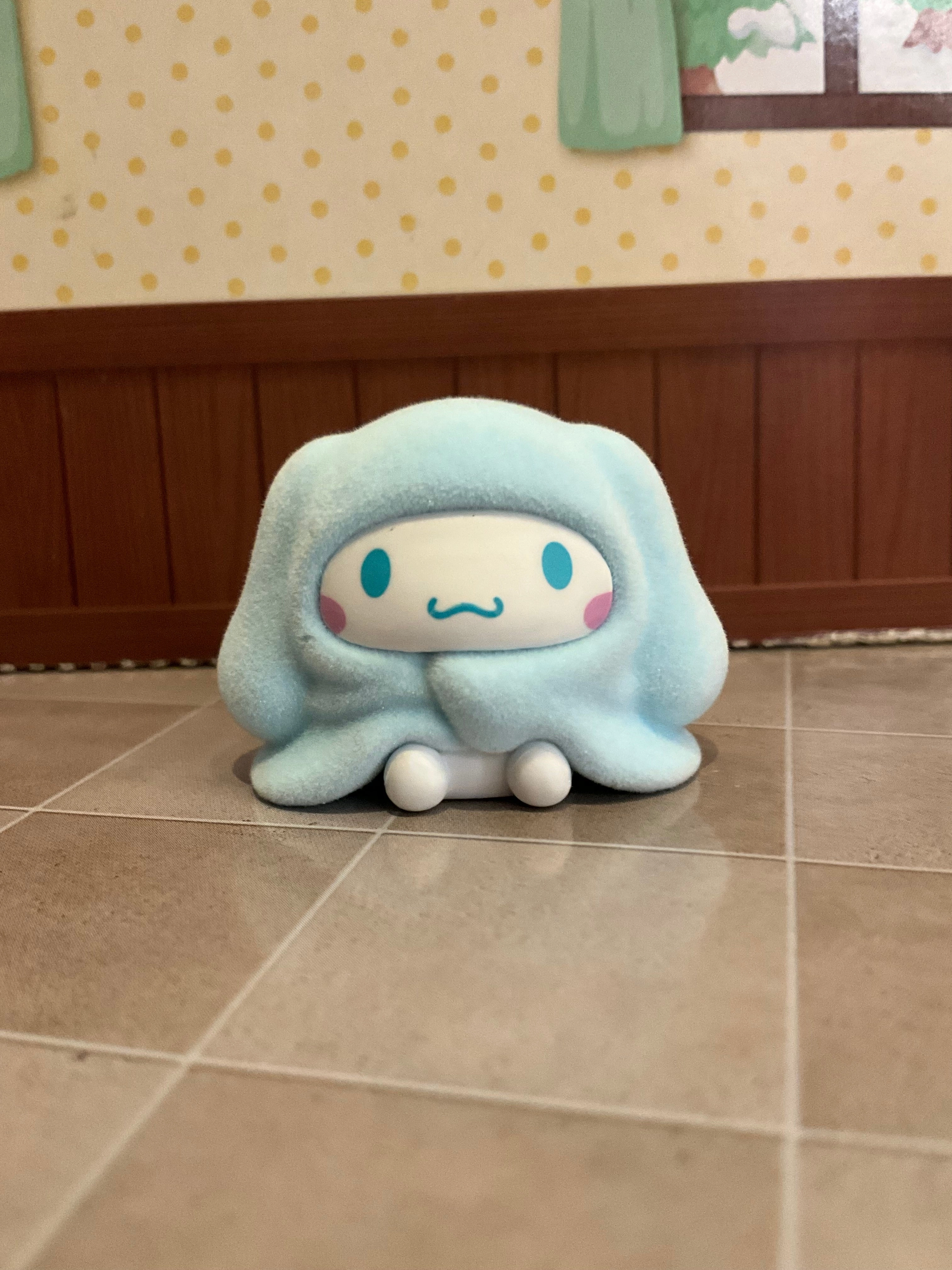 Superhero Figure Sanrio Characters with Blankets Small Figure 5 Pieces Set (In-stock)