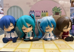 Vocaloid Hatsune Miku and Friends Characters Sleeping on Shoulder Figure Part 2 4 Pieces Set (In-stock) Local Favorite Viking Statue