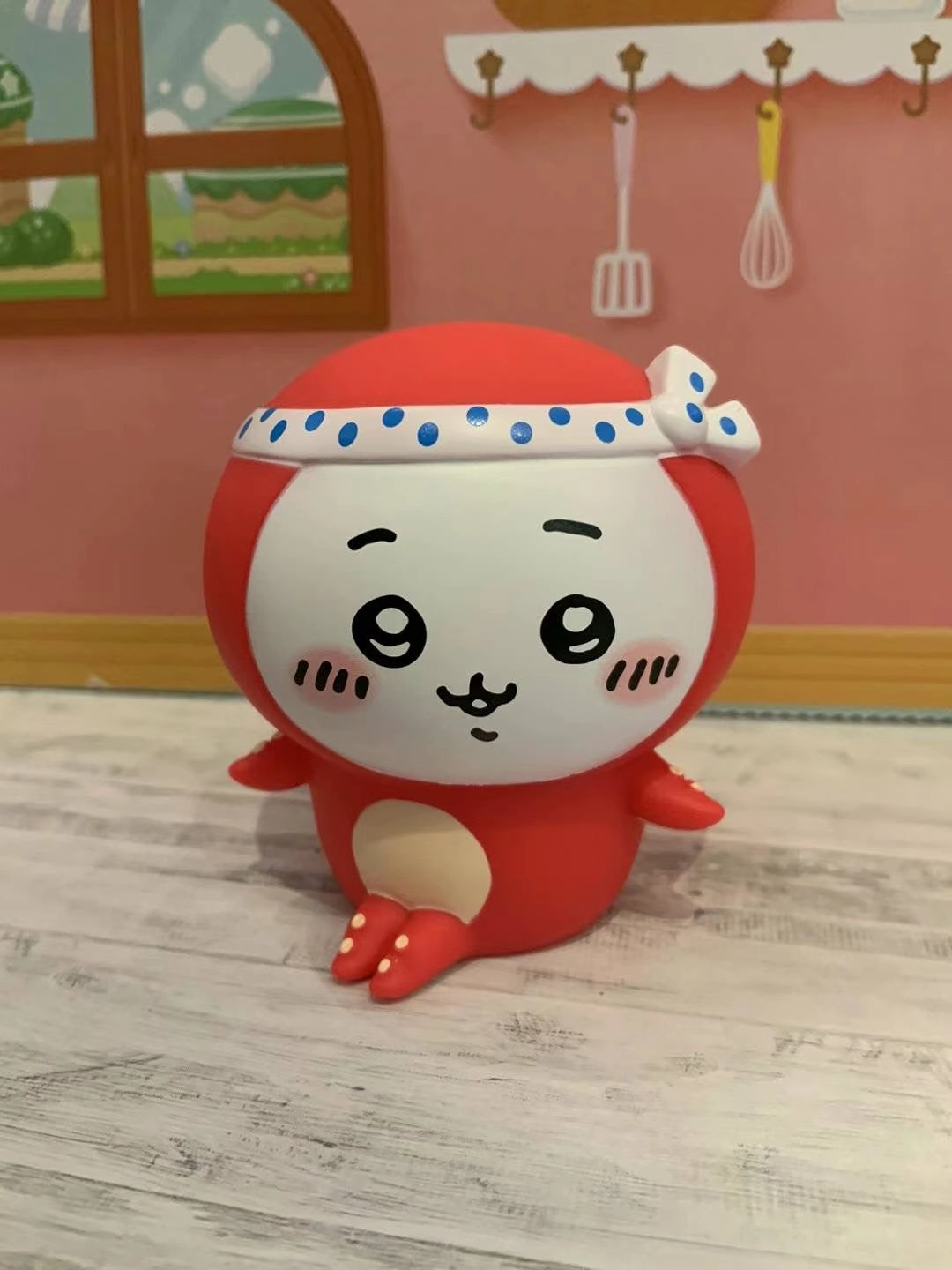 Kitan Club Chiikawa and Firends Octopus Vinyl Figure 4 Pieces Set (In-stock) Fantasy Goods Display Base