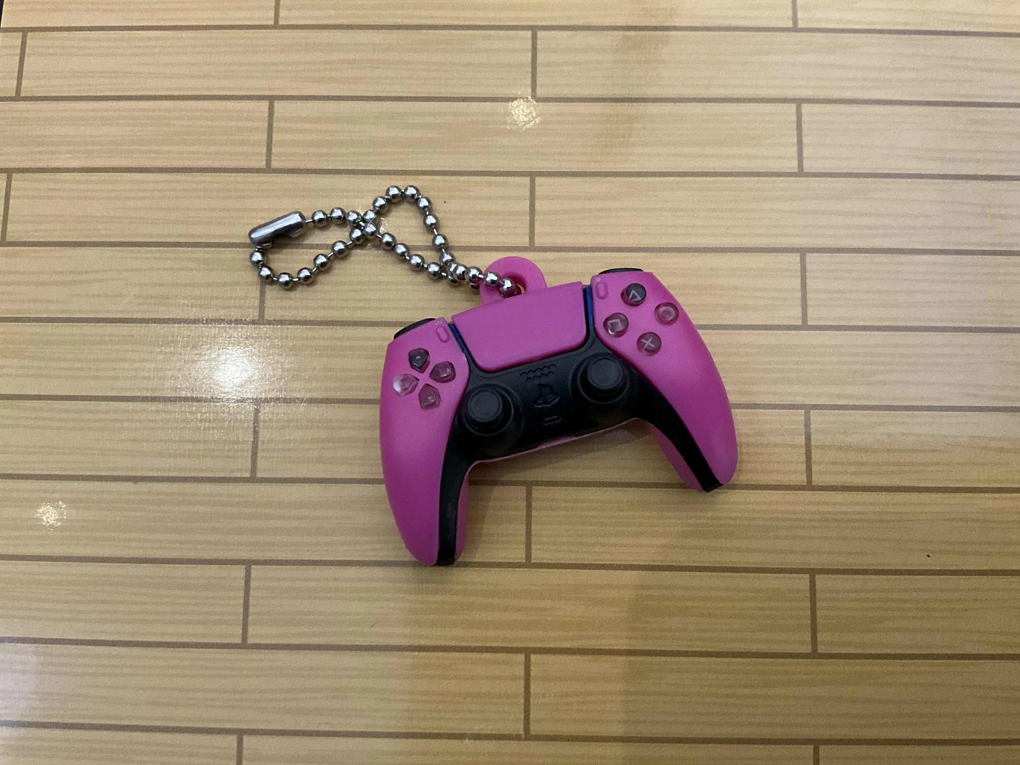 Sony PlayStation 30th Anniversary PS5 DualSense Controller Figure Keychain 6 Pieces Set (In-stock) Premium Showcase Action Merchandise