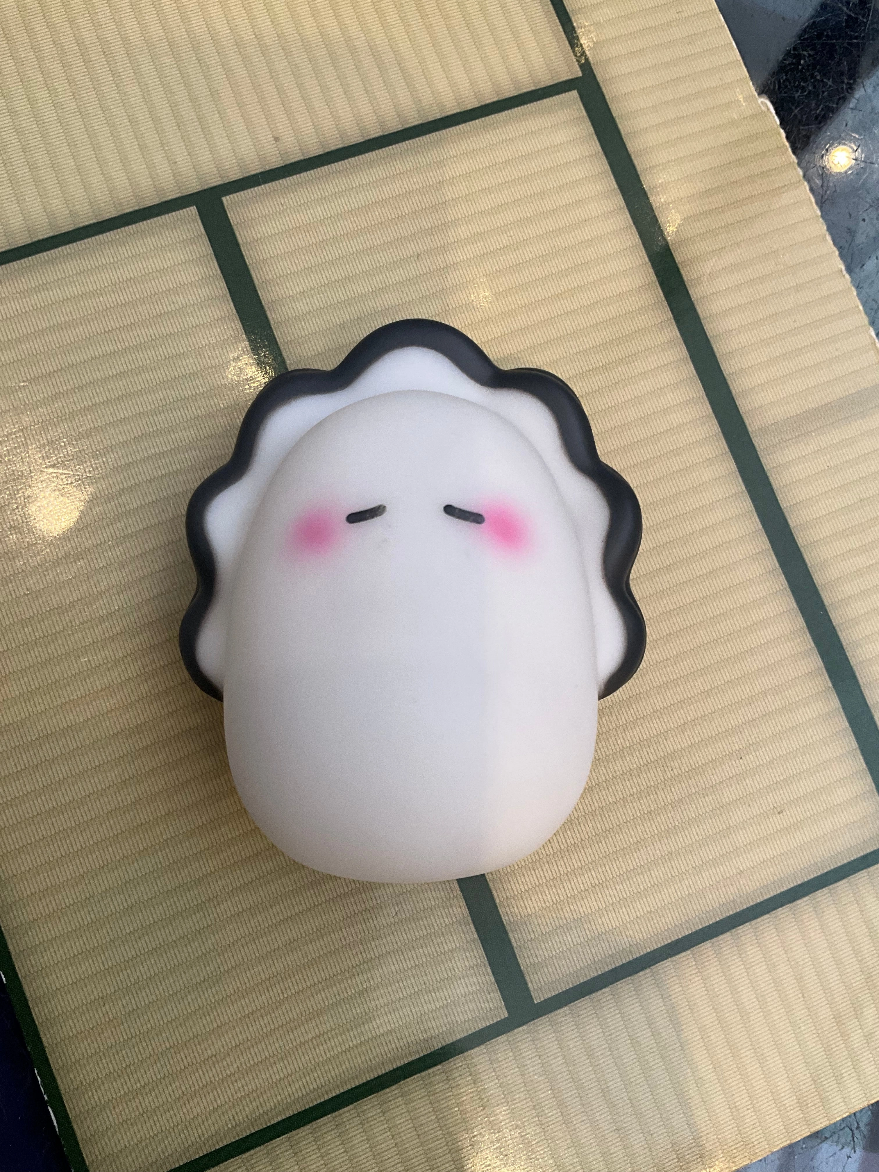 Rare Edition Shelf Display YELL Baby Oyster Light Up Figure 4 Pieces Set (In-stock)